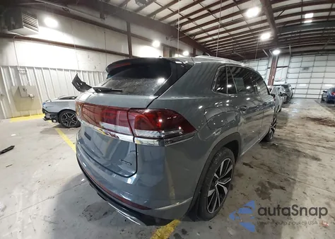 2024 Volkswagen Atlas Cross Sport 2.0T Sel Premium R-Line z USA, uszkodzony, nr VIN 1V2FE2CAXRC204181